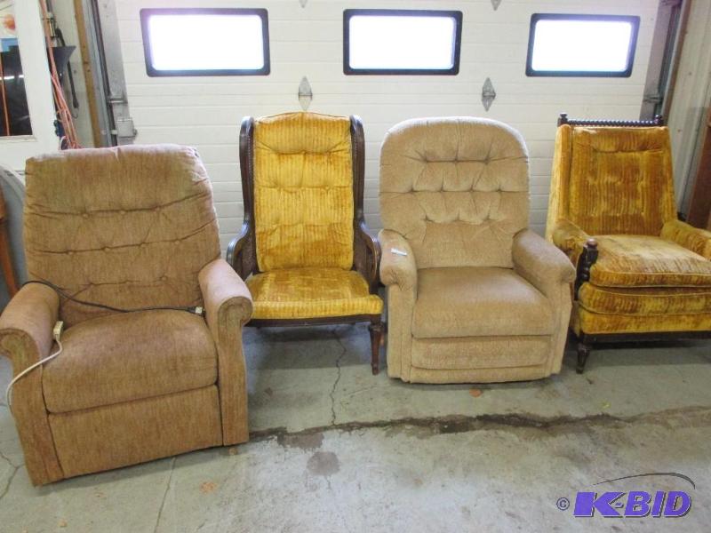 4 chairs, 2 are recliners...
