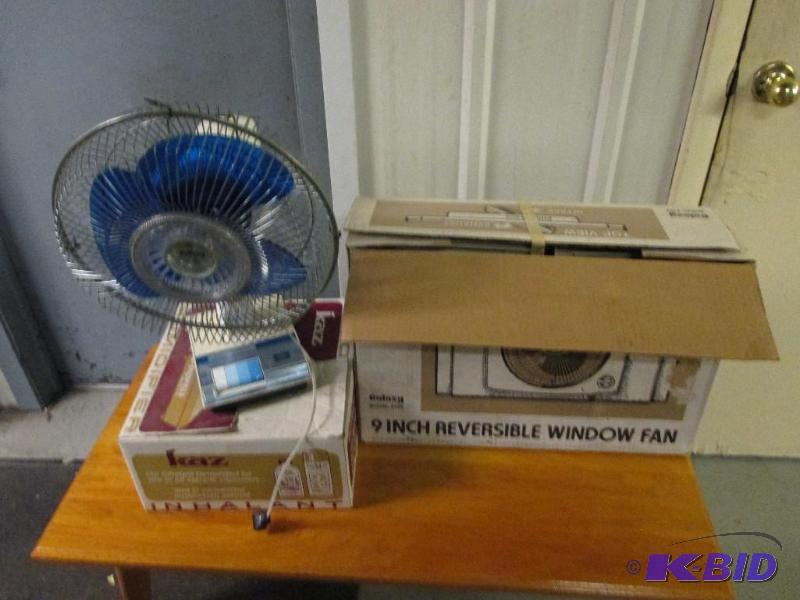 3 fans...