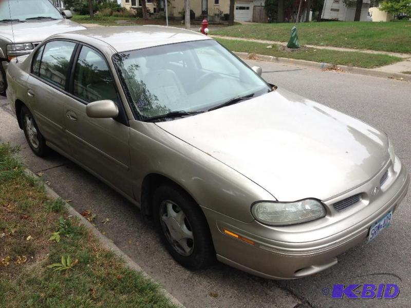1998 Oldsmobile Cutlass Four Door Sedan