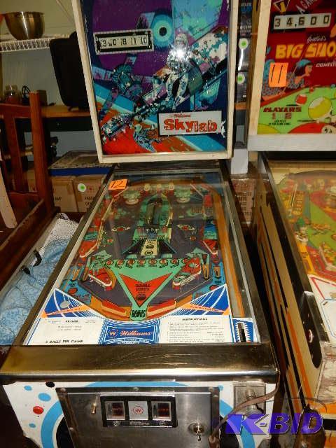 lot 12 image: SKYLAB Pinball