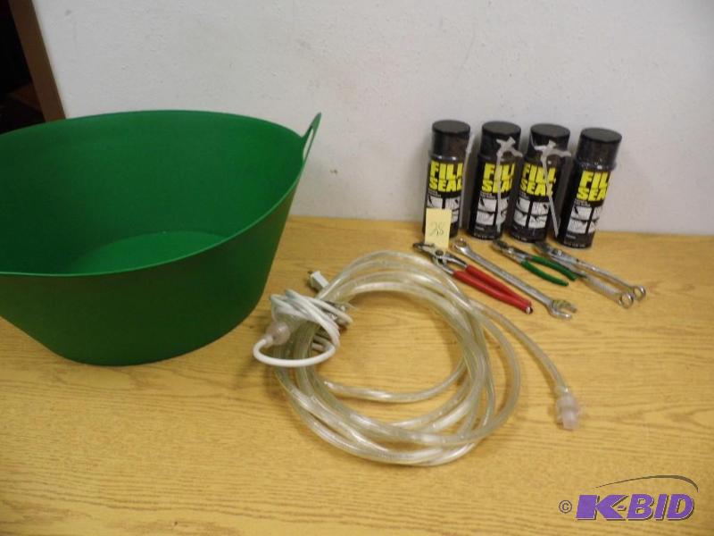 4 Cans of Fill and Seal