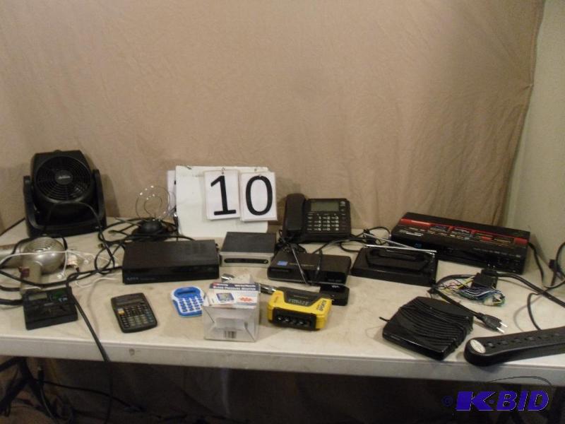 lot 10 image: Lot of Assorted Electronics. HeaterFan, Blu ...