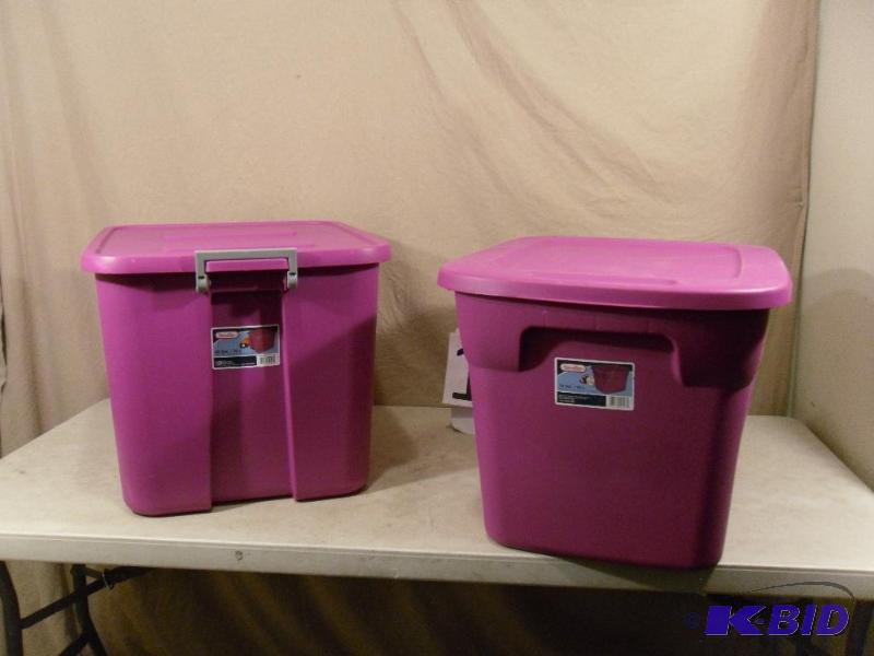 lot 124 image: Lot of 2 Totes with Lids. ...