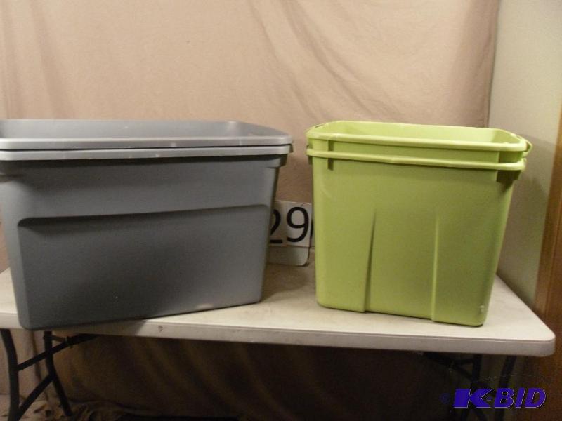 lot 129 image: Lot of 4 Assorted Totes, No Lids....