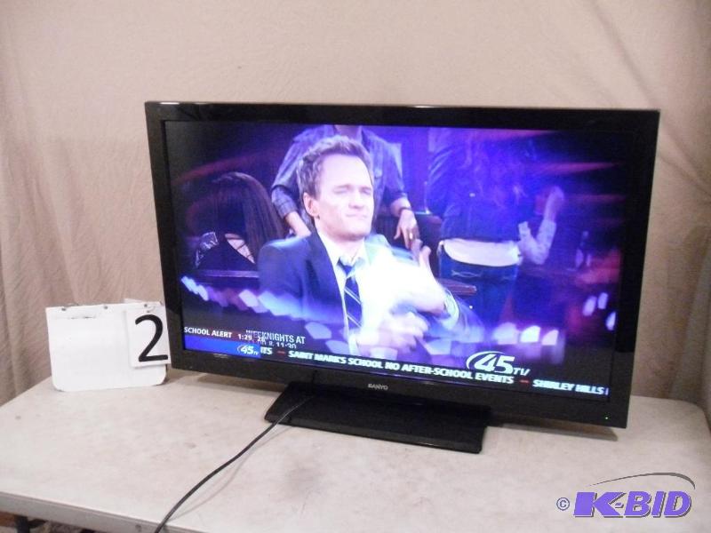 lot 2 image: 42" Sanyo&nbspLCD Flat Screen TV. Mfg J...