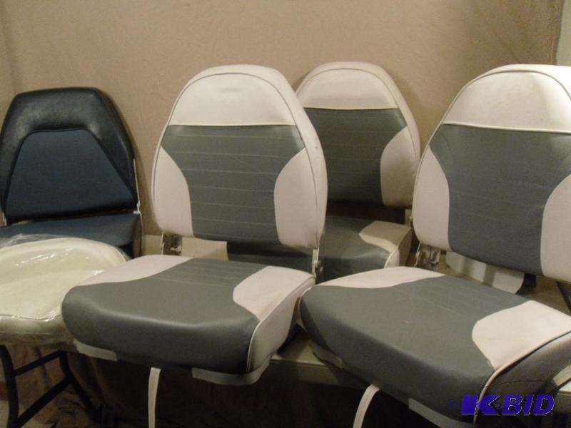 lot 39 image: Lot of 5 Assorted Boat Seats. Fold down. 4 Ap...