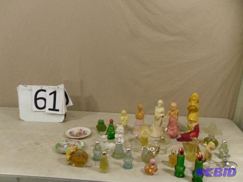 lot 61 image: Old Perfume Bottles (some full) and 2 Collect...
