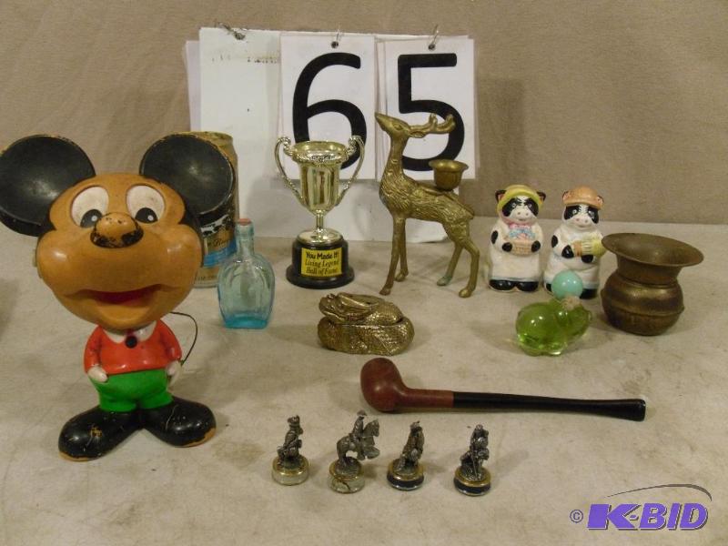 lot 65 image: Vintage Pull String Talking Mickey Mouse (wor...