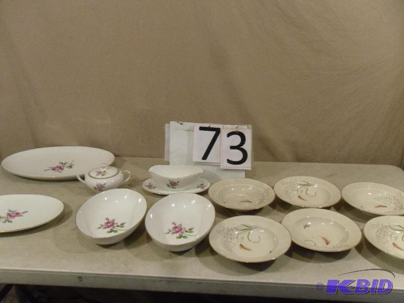 lot 72 image: Rosethal Bavaria Germany Bowls&nbspand Rosel...