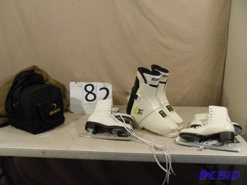 lot 82 image: Ski Boots Size 27.0 ($215 Price Tag), 2 Pair ...