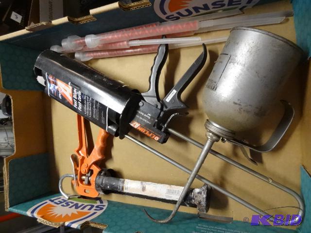 lot 148 image: Depcon Adhesive Gun. Caulking Gun. Large Oil ...