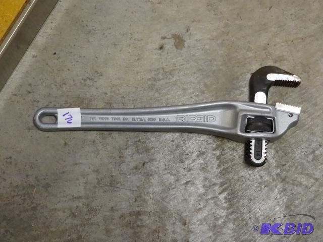 lot 176 image: Ridgid Heavy Duty Aluminum Pipe Wrench 14&quo...