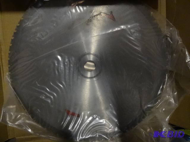 lot 187 image: 14" Porter Cable Saw Blade. Just Sharpen...