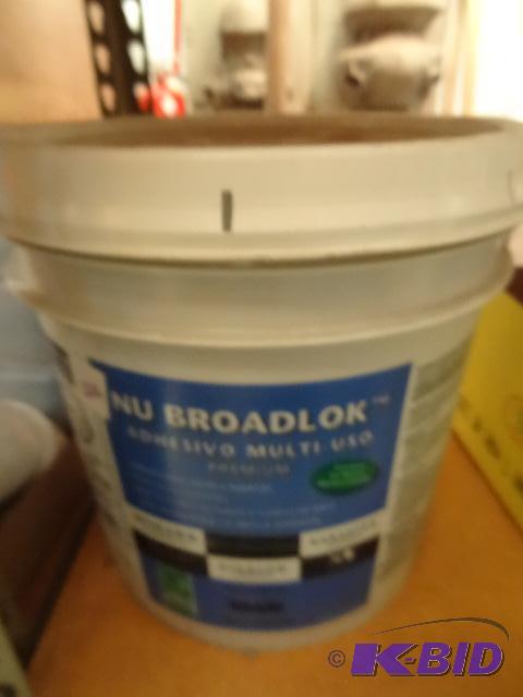 lot 202 image: NV Broadlok Adhesive Multi USO Premium. 4 Gal...