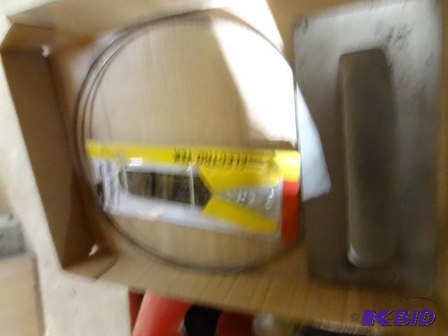 lot 236 image: Wire Crimper Tool, Band Saw Blades, Cement Tr...