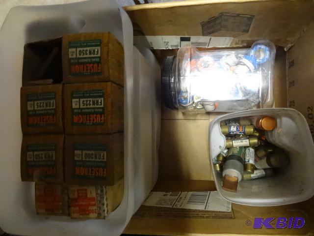 lot 238 image: Box of Misc Electrical Fuses...