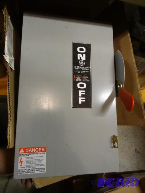 lot 327 image: 3 GE General Duty Safety Seitches...