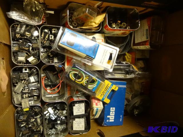 lot 339 image: Misc Switches, Trailer Plug Ins, Misc Electri...