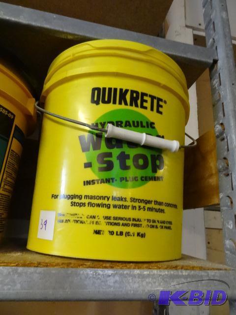 lot 39 image: 20 lb Bucket of Quikrete Hydraulic Water Stop...