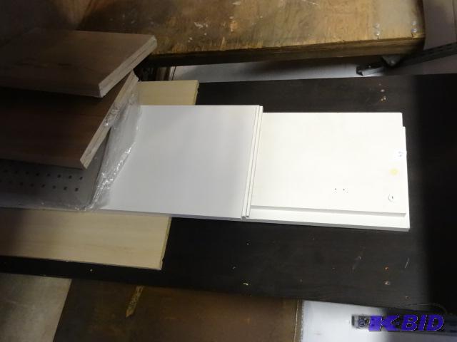 lot 64 image: Misc Shelf Pieces and Laminate Boards...
