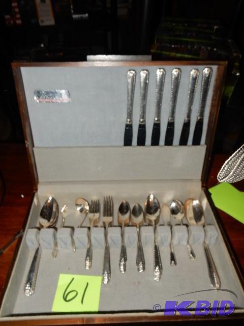 Prestige Silver plate dinner ware.. 6 pieces ...