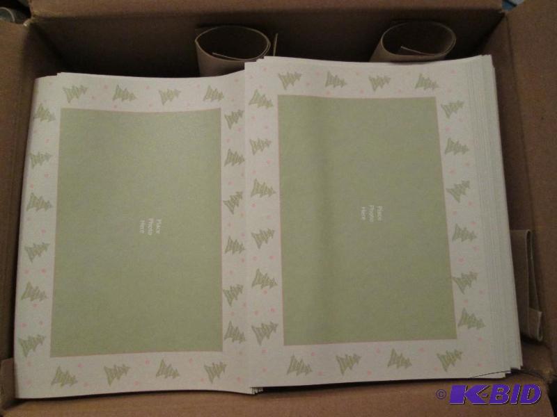 Lot of approximately 900 photo greeting card ...