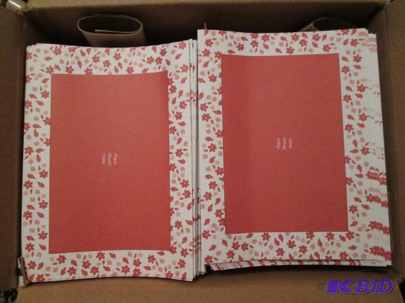 Lot of approximately 900 photo greeting card ...