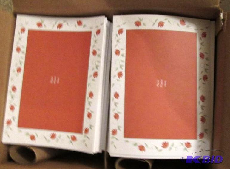 Lot of approximately 900 photo greeting card ...