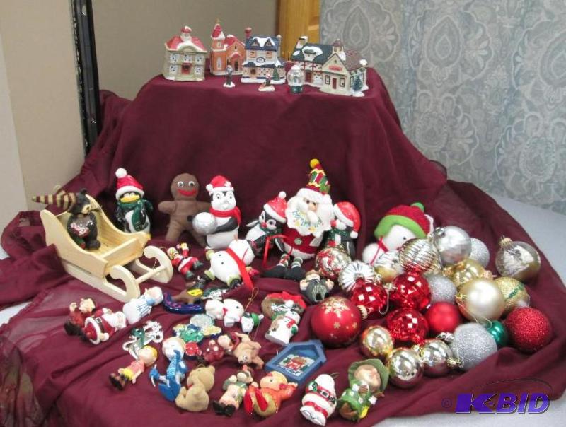 Assortment of bulbs, different people from Ch...