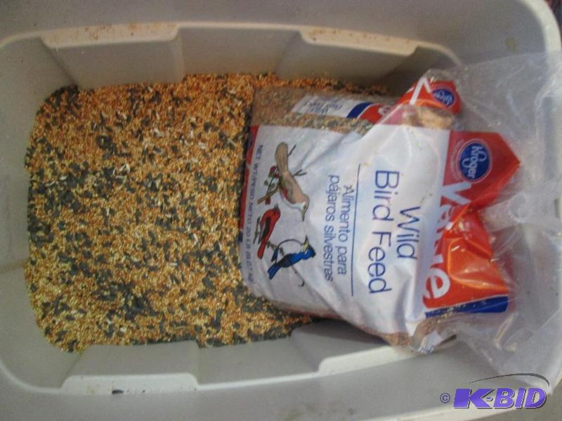 Tub of bbirdseed, see the 20 pound bag for a ...