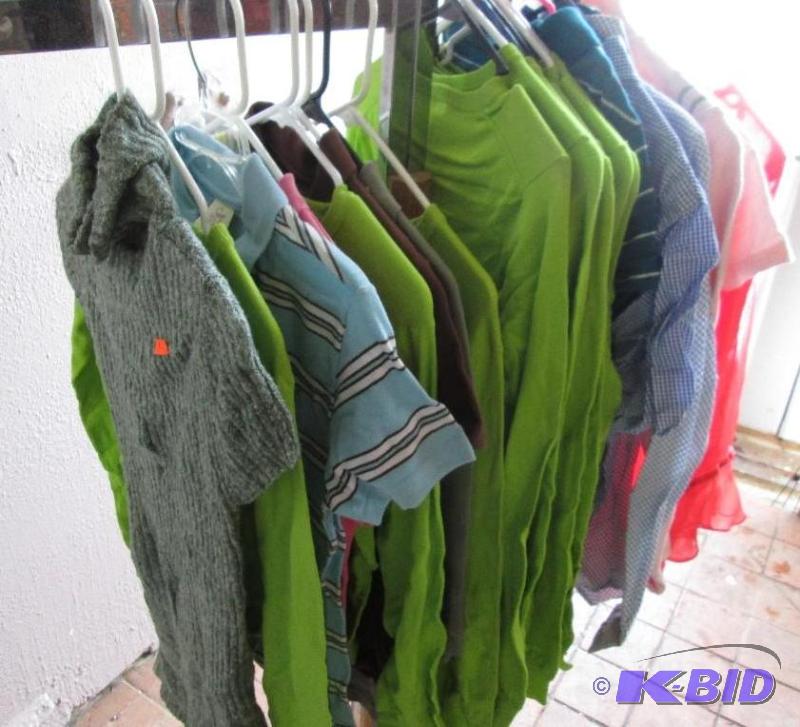 Lot of 20 new Ladies clothing items, high sug...