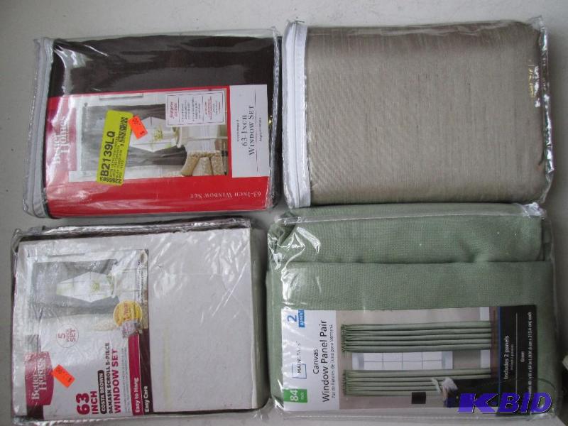 Lot of 4 assorted window coverings...