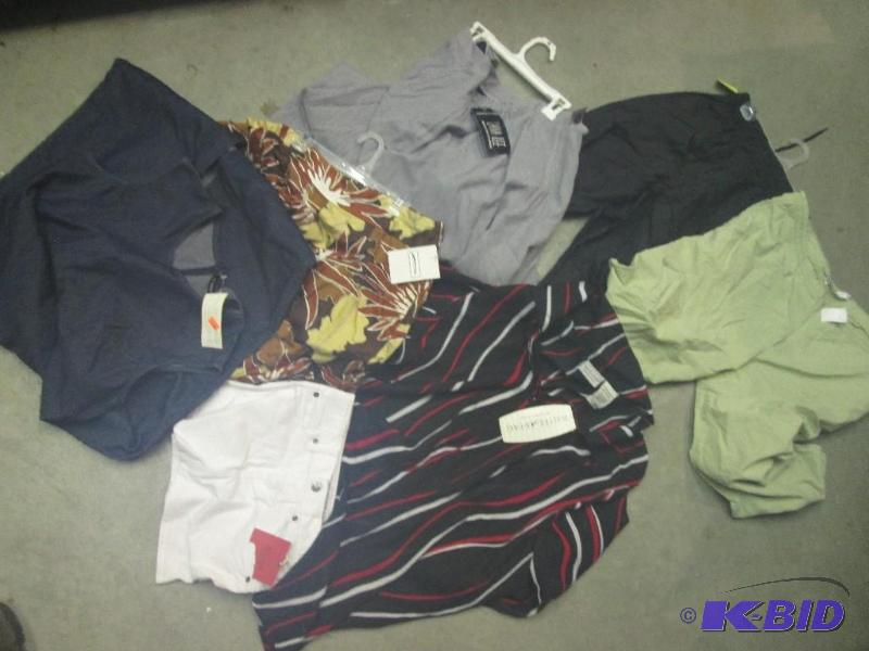 Lot of assorted ladies clothing...