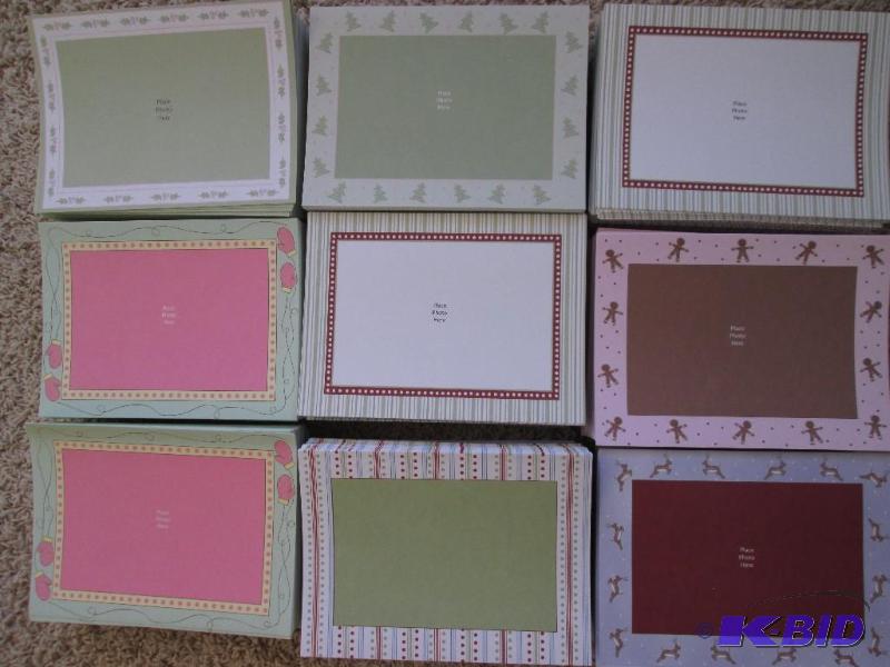 Lot of approximately 900 photo greeting card ...