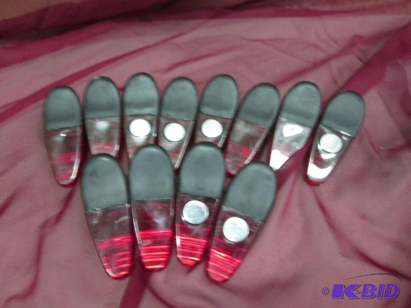 Lot of plastic clips with magnetic back, rubb...