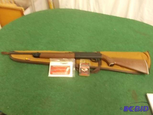 Crossman&nbsp.177 Cal. Pellet Gun with Case...