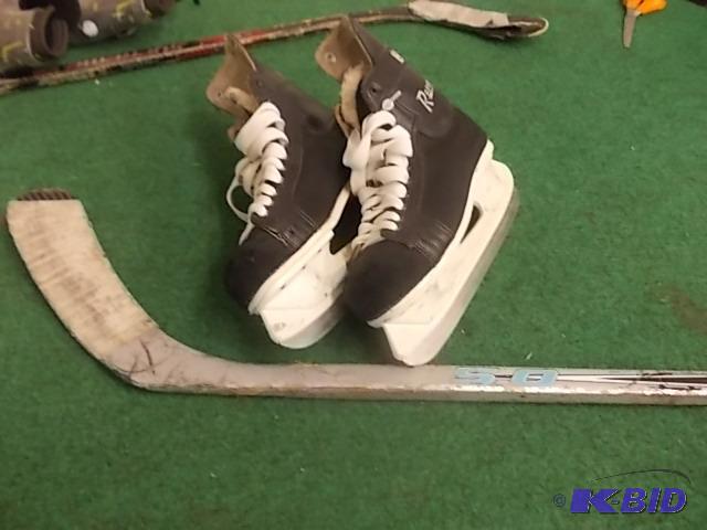 CCM Mens Ice Skates Size 9 &amp Lefty Hockey...