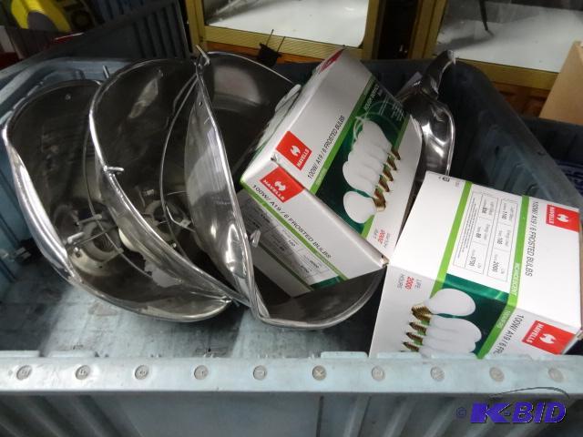 New lot of quantity 4 hanging and clip-on ref...