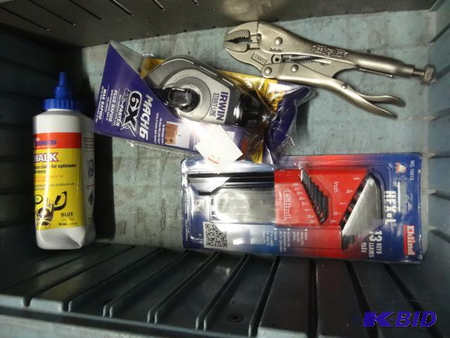 New 2 lot vice grip brand pliers, excellent b...