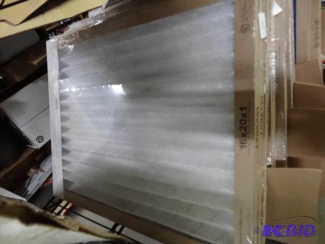 Quantity 3 new flanders pleated air furnace f...
