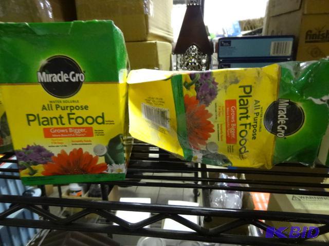 new lot of 2 boxes Miracle Gro all purpose pl...