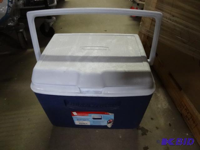New Rubbermaid 24 quart cooler. Blue period s...