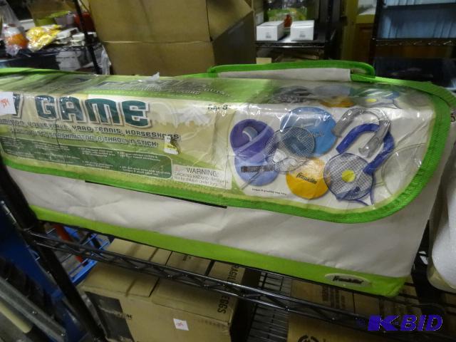 New Franklin brand 7 game kit. Includes badmi...