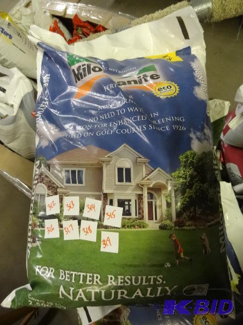 Newbag of milorganite organic nitrogen fertil...