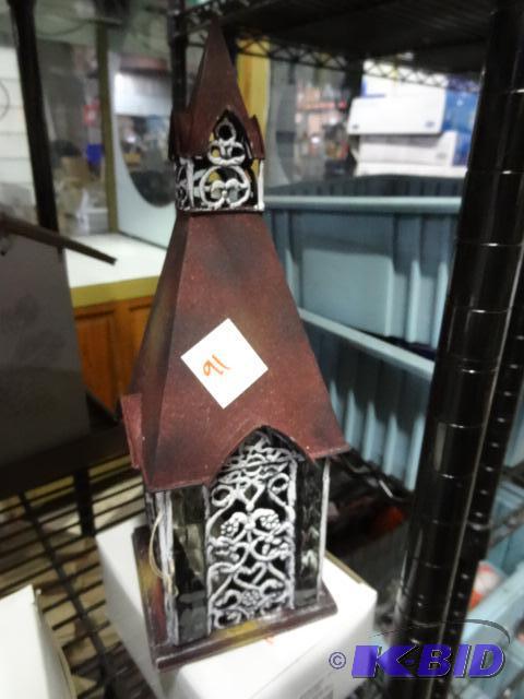 New in box Echo Valley yourkshire lantern. Qu...