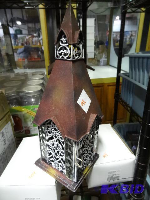 New in box Echo Valley yourkshire lantern. Qu...