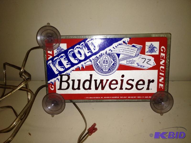 Budweiser Light Up Sign&nbsp...