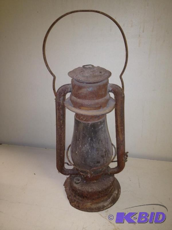 Antique Hurricane Lamp&nbsp...