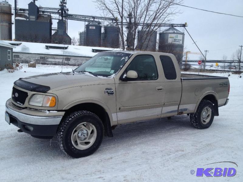 2000 Ford F150 4x4 Extended Cab XLT Lariat 4 Door