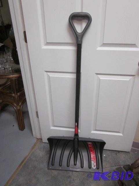 New steelcore snow shovel.&nbsp  &nbsp  &nb...